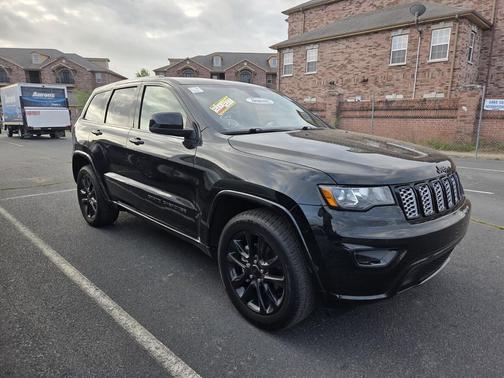 2020 Jeep Grand Cherokee Altitude