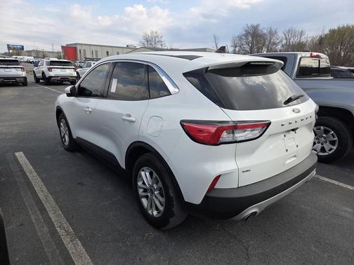 2021 Ford Escape SE