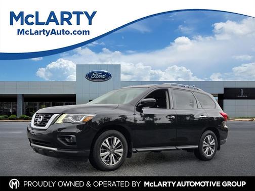 Magnetic Black Pearl 2019 Nissan Pathfinder SV