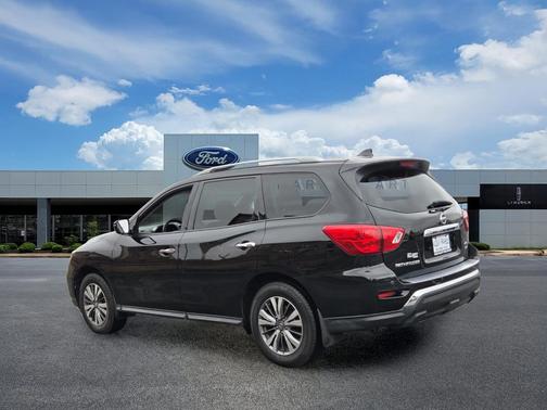 Magnetic Black Pearl 2019 Nissan Pathfinder SV