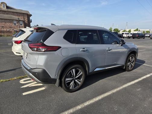 Boulder Gray Pearl 2021 Nissan Rogue Platinum