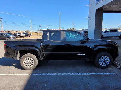 2024 Toyota Tacoma SR5