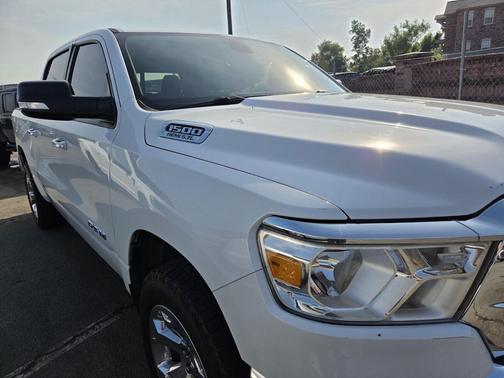 Bright White Clearcoat 2019 RAM 1500 Big Horn