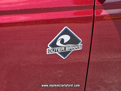 Ruby Red Metallic Tinted Clearcoat 2026 Ford Bronco Outer Banks