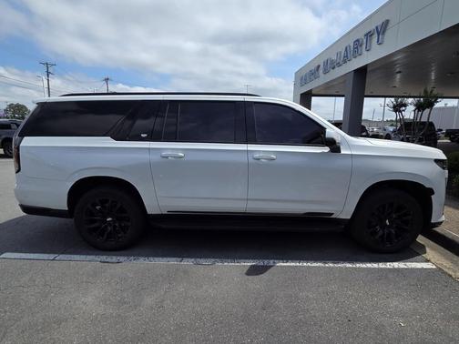 Crystal White Tricoat 2021 Cadillac Escalade ESV Sport