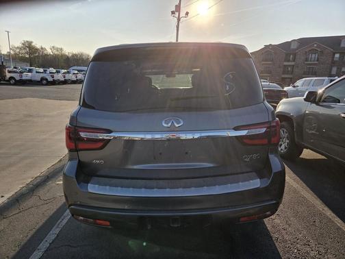 2020 INFINITI QX80 Luxe