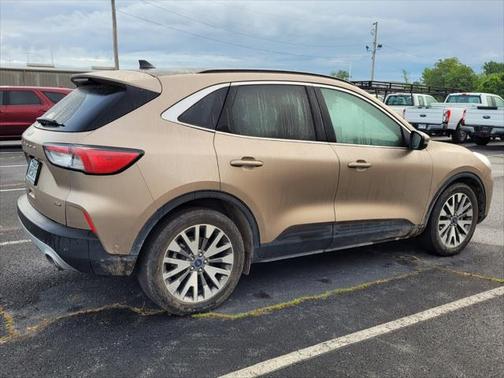 2020 Ford Escape Titanium
