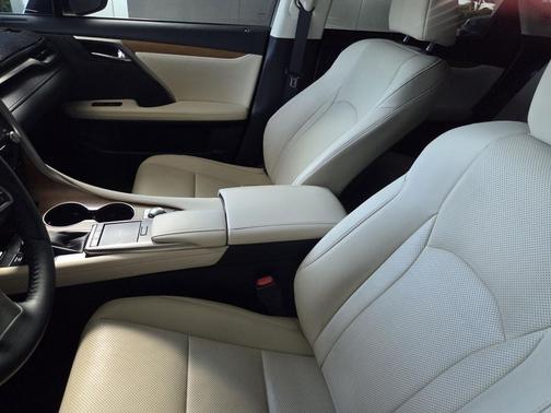 Eminent White Pearl 2022 Lexus RX 350 Base
