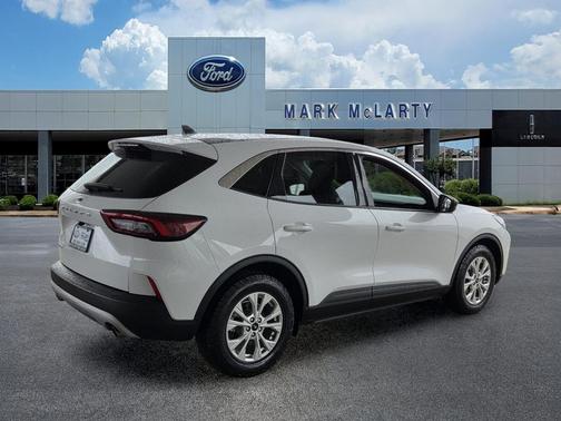 OXFORD WHITE 2024 Ford Escape Active
