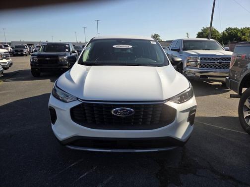 OXFORD WHITE 2024 Ford Escape Active