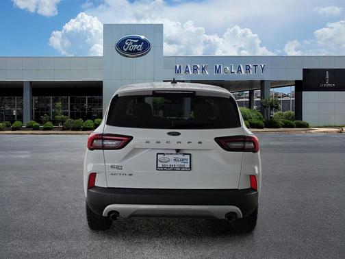 OXFORD WHITE 2024 Ford Escape Active