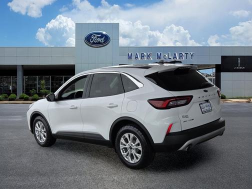 OXFORD WHITE 2024 Ford Escape Active
