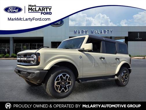 DESERT SAND 2026 Ford Bronco Outer Banks