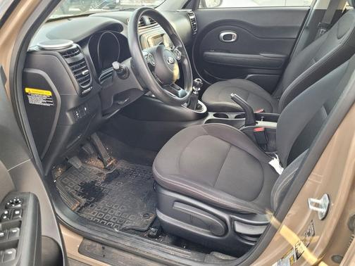 2015 Kia Soul Base