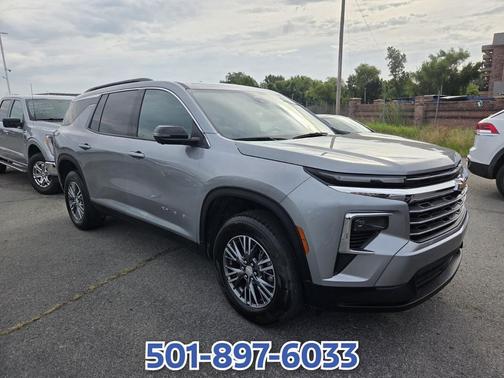 Sterling Gray Metallic 2024 Chevrolet Traverse LT