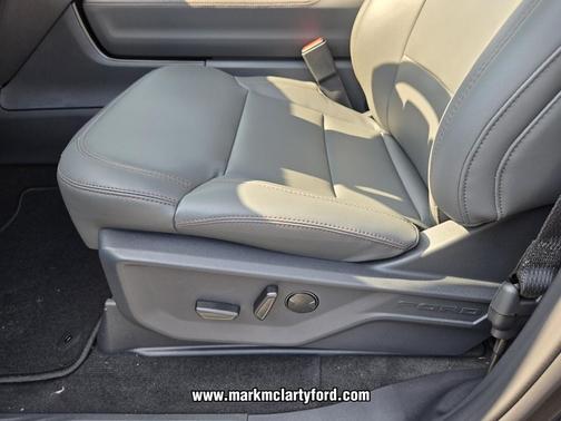 2025 Ford Expedition Max Active 4x4