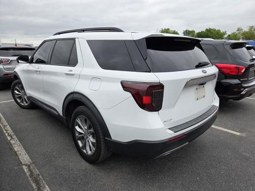 OXFORD WHITE 2020 Ford Explorer XLT