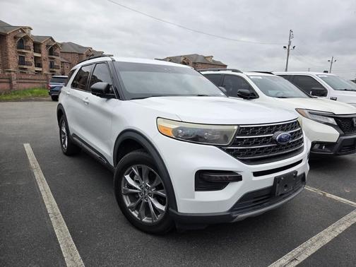 OXFORD WHITE 2020 Ford Explorer XLT
