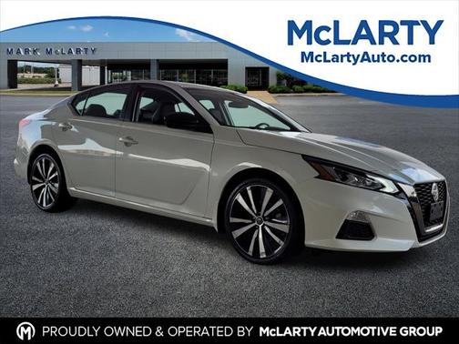 2022 Nissan Altima SR Intelligent AWD