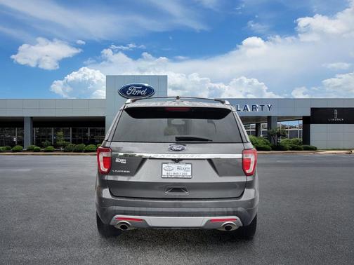 MAGNETIC METALLIC 2017 Ford Explorer Limited