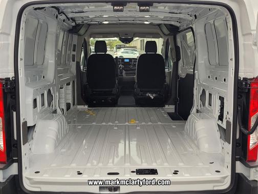 OXFORD WHITE 2025 Ford Transit-250 Base