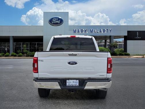 OXFORD WHITE 2022 Ford F-150 XLT