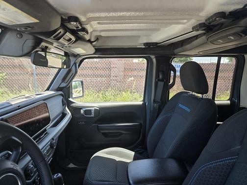 Anvil Clear Coat 2024 Jeep Wrangler 4xe Rubicon