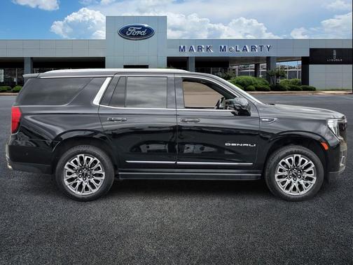 Onyx Black 2023 GMC Yukon Denali Ultimate