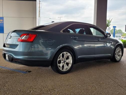 2010 Ford Taurus SEL
