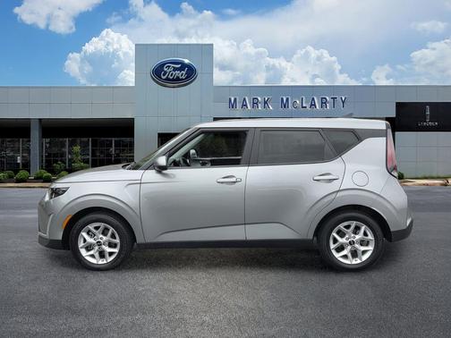 Steel Gray 2023 Kia Soul LX