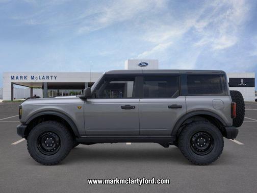 Carbonized Gray Metallic 2026 Ford Bronco Badlands