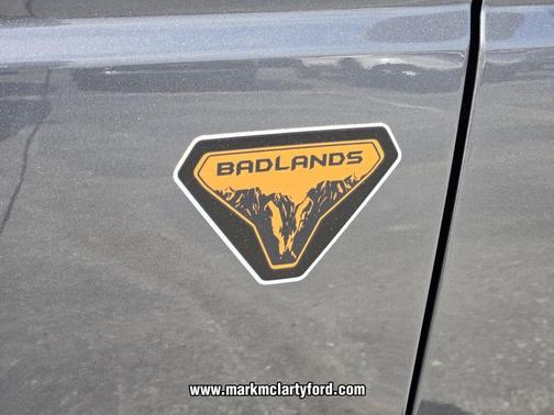 CARBONIZED GRAY METALLIC 2026 Ford Bronco Badlands