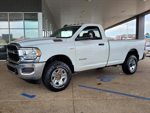 2020 RAM 2500 Tradesman Regular Cab 4X4 8' Box