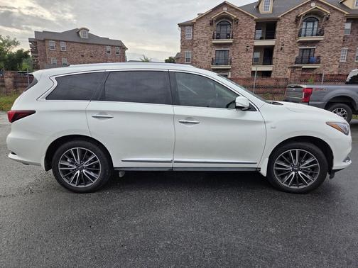 Majestic White 2020 INFINITI QX60 Luxe