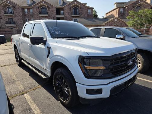 OXFORD WHITE 2025 Ford F-150 XLT