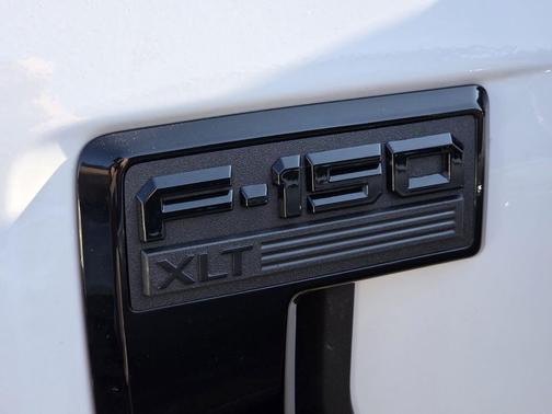 OXFORD WHITE 2025 Ford F-150 XLT