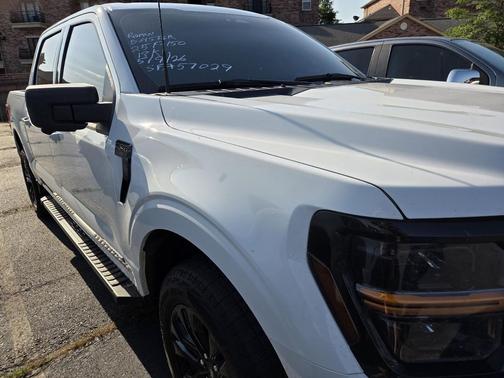 OXFORD WHITE 2025 Ford F-150 XLT