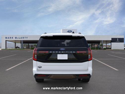 Star White Metallic Tri-Coat 2026 Ford Expedition King Ranch