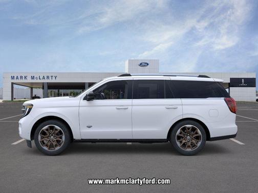 Star White Metallic Tri-Coat 2026 Ford Expedition King Ranch