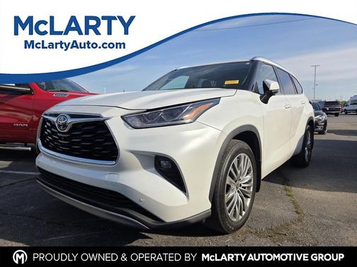 Wind Chill Pearl 2023 Toyota Highlander Platinum