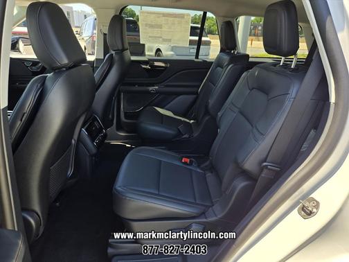 PRISTINE WHITE MET 3C 2026 Lincoln Aviator Premiere