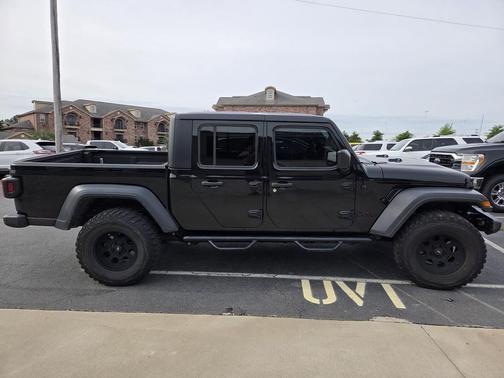 Black Clearcoat 2020 Jeep Gladiator Sport S