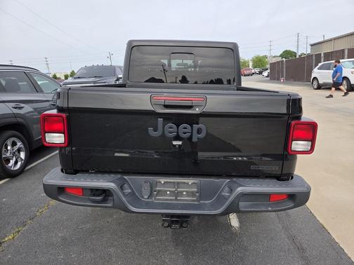 Black Clearcoat 2020 Jeep Gladiator Sport S