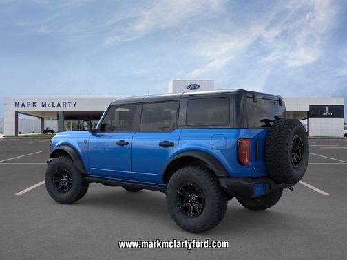 Velocity Blue Metallic 2026 Ford Bronco Badlands