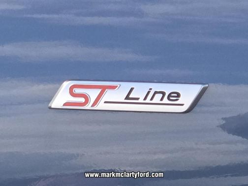 2026 Ford Escape ST-Line Select