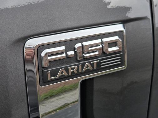 CARBONIZED GRAY METALLIC 2024 Ford F-150 Lariat
