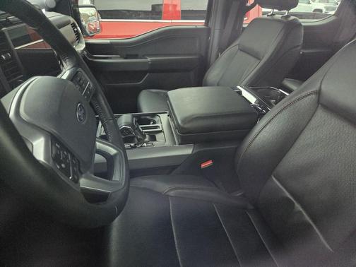 CARBONIZED GRAY METALLIC 2024 Ford F-150 Lariat