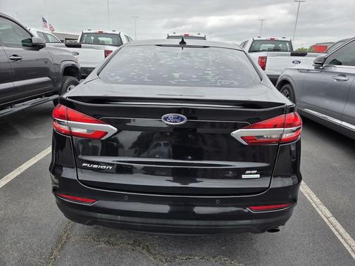 AGATE BLACK 2020 Ford Fusion SE