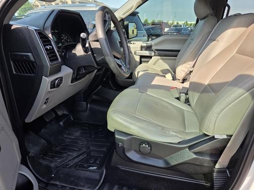 OXFORD WHITE 2018 Ford F-150 XLT