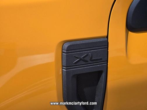 ORANGE FURY METALLIC TRI-COAT 2026 Ford Maverick XL